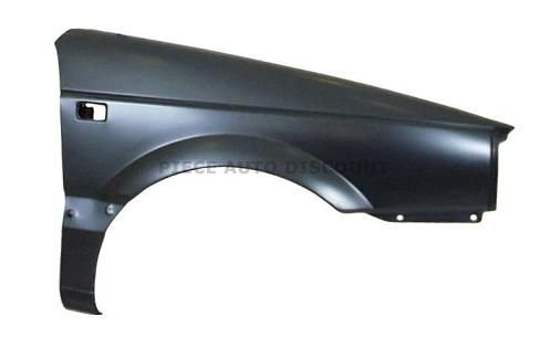 Acessar a peça Guarda lama frente direita com buraco piloto