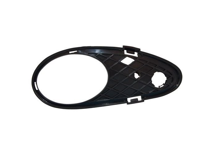 Acessar a peça Grelha direita para choques frente com buraco nevoeiro