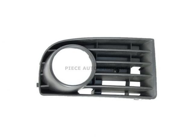 Acessar a peça Grelha direita para choques frente com buraco nevoeiro 4 lamas