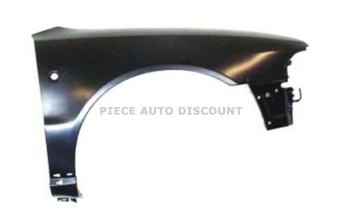 Acessar a peça Guarda lama frente dir. com piloto quadrado sem anagrama com friso com talonera 1997>1999