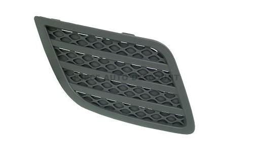 Acessar a peça Grelha direita para choques frente sem buraco