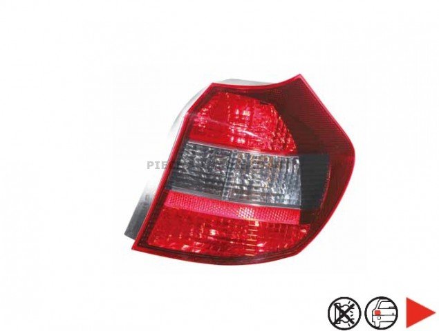 Acessar a peça Grupo optico traseiro direito fume py21w+p21wx3