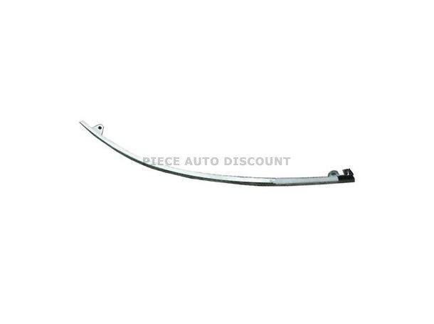 Acessar a peça Friso baixo farol direita cromada