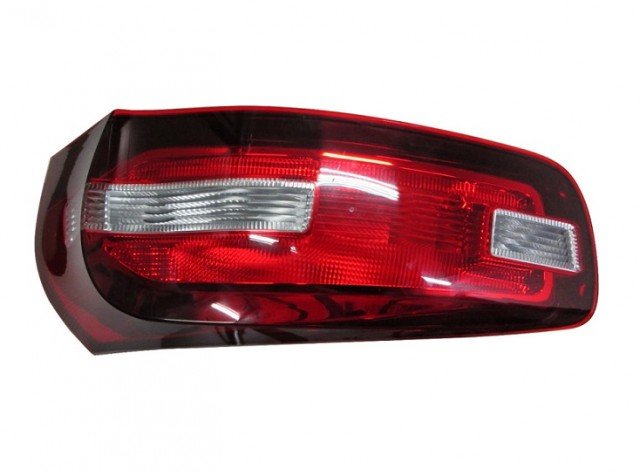 Acessar a peça Farolim traseiro esquerdo Acessar a peça Farolim traseiro esquerdo