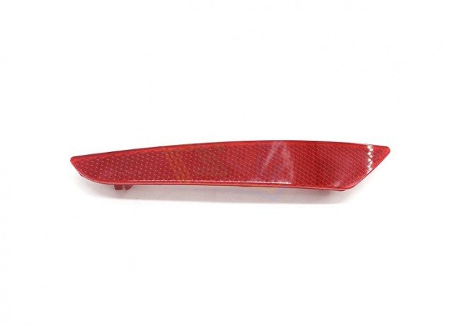 Acessar a peça Refletor do para choques traseiro direito Acessar a peça Refletor do para choques traseiro direito