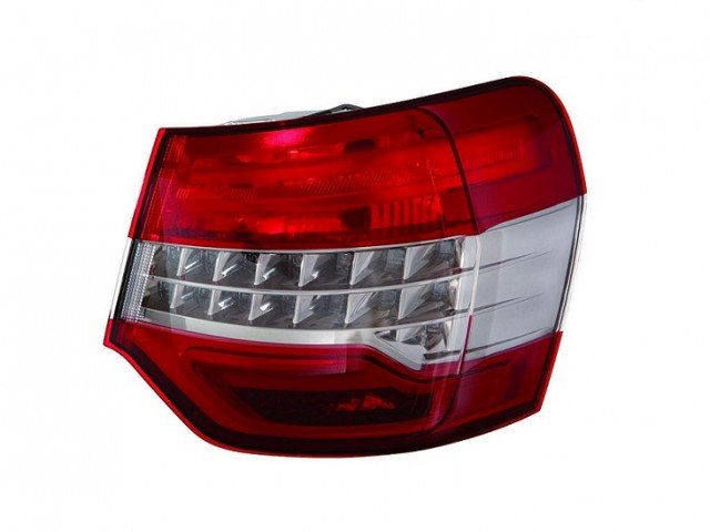 Acessar a peça Farolim traseiro exterior direito [Berlina] 2010->