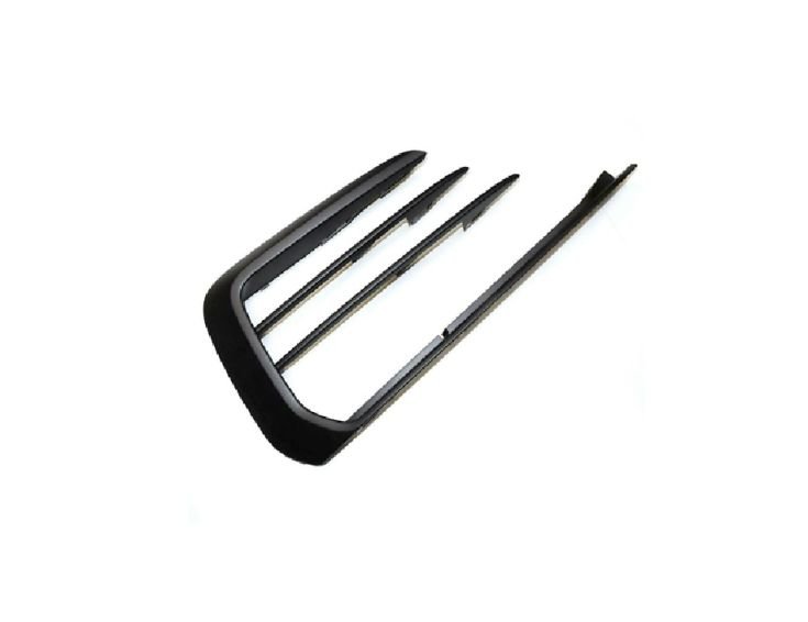 Acessar a peça Grelha direita do para choques frente aberta gti/gtd