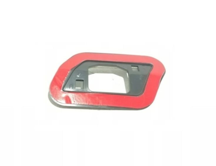 Acessar a peça Suporte lava farol dianteiro direito