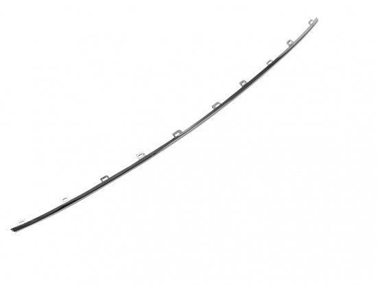 Acessar a peça Guarnição da grelha central do para choques frente cromada