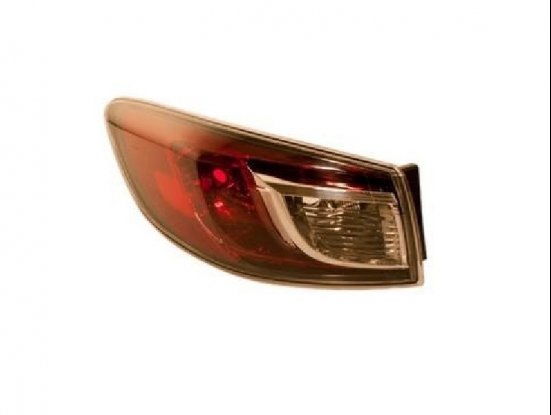 Acessar a peça Farolim traseiro esquerdo externo (4 portas)