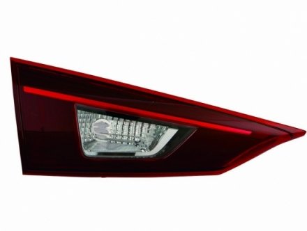 Acessar a peça Farolim traseiro interno esquerdo [sedan]