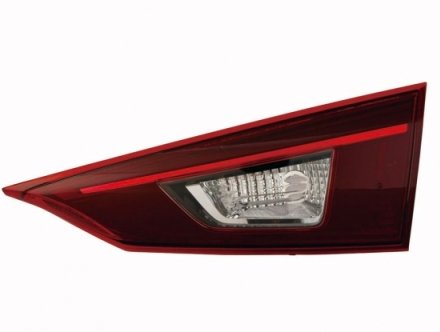 Acessar a peça Farolim traseiro direito [sedan]