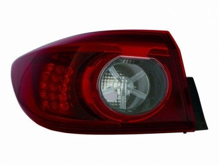 Acessar a peça Grupo optico exterior traseiro esquerdo led tipo k 4 portas