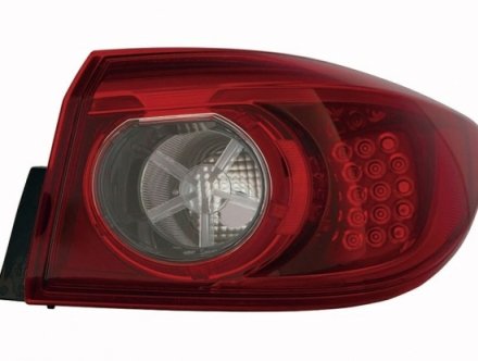 Acessar a peça Grupo optico exterior traseiro direito led tipo k 4 portas