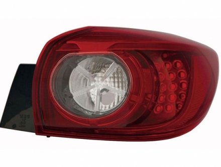 Acessar a peça Farolim traseiro direito externo em led [5 portas]