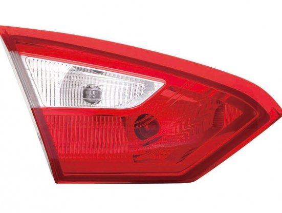 Acessar a peça Farolim traseiro interior do lado esquerdo [4 portas]