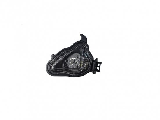 Acessar a peça Luz de cortesia retrovisor direito