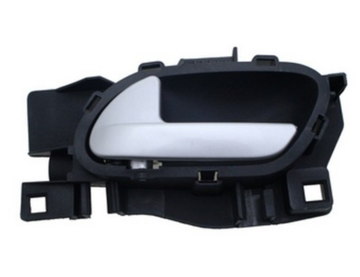 Acessar a peça Puxador interior esquerda frente/traseira com alavanca prateada