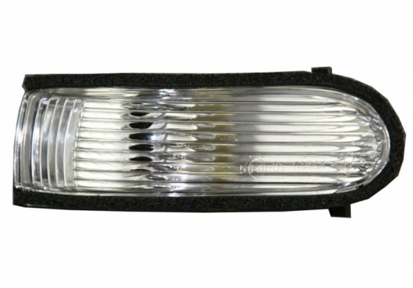 Acessar a peça Luz de pisca-pisca da retaguarda direito Acessar a peça Luz de pisca-pisca da retaguarda direito