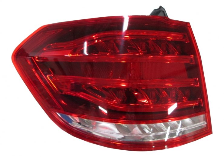 Acessar a peça Farolim traseiro esquerdo, exterior, LED