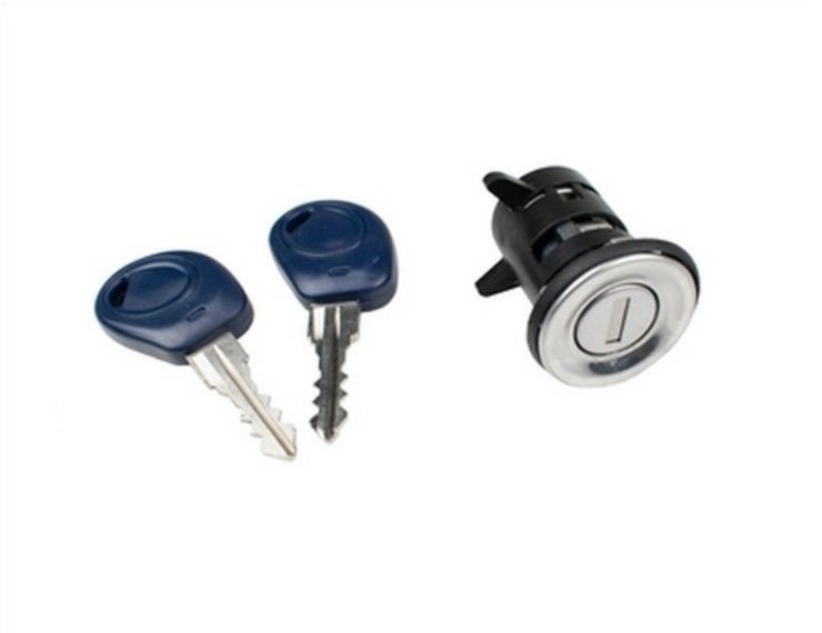 Acessar a peça Duas chaves com fechadura esquerda (3 portas)