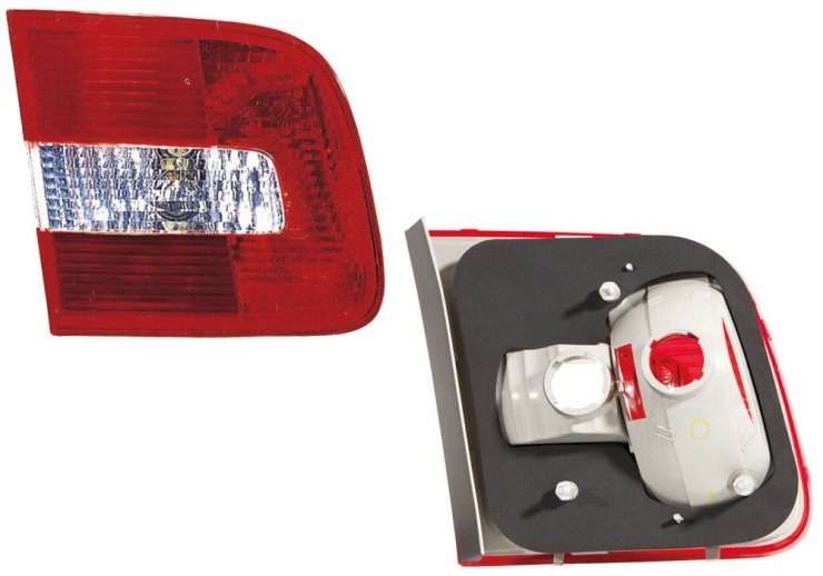 Acessar a peça Farolim traseiro direito, interior