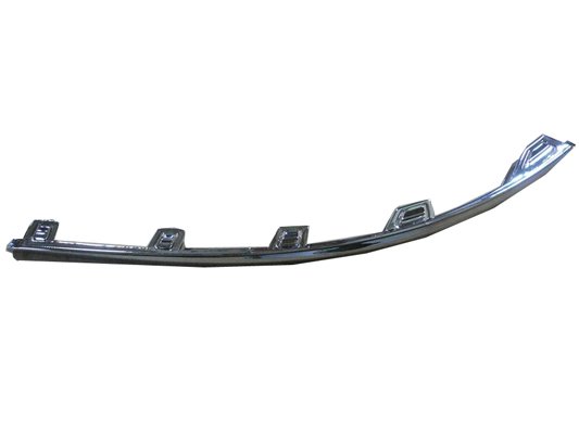 Acessar a peça Friso esquerda para choques frente cromada familiar