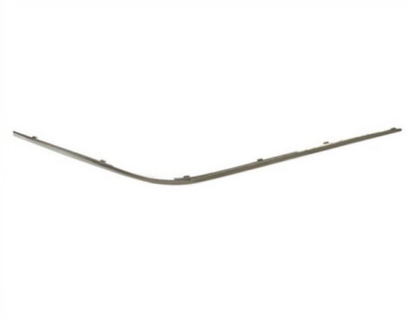 Acessar a peça Guarnição do para choques frente direito, cromada