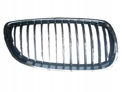 Acessar a peça Grelha frente direita quadro cromado/lamas cromadas/preta