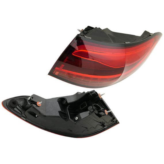 Acessar a peça Farolim traseiro direito, exterior, LED